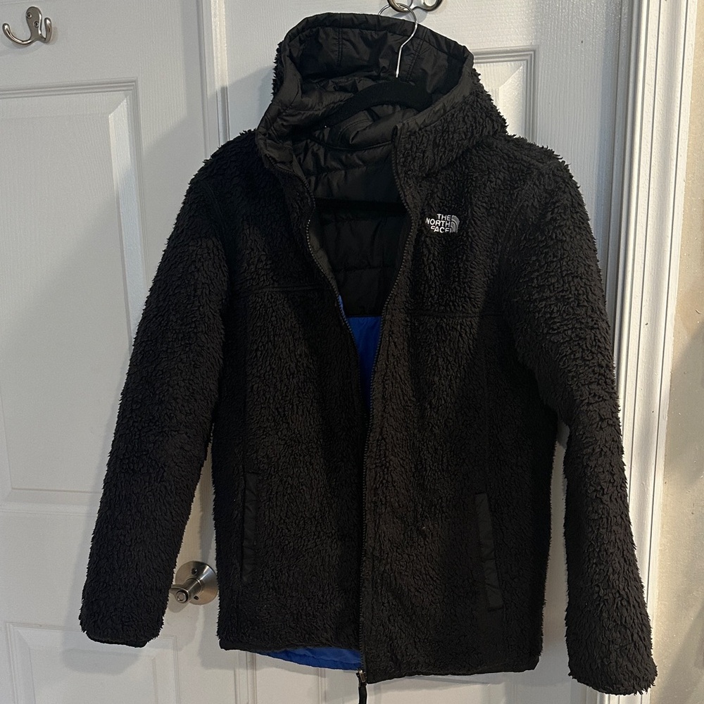 Boy’s North Face Reversible Jacket - Picture 10 of 14